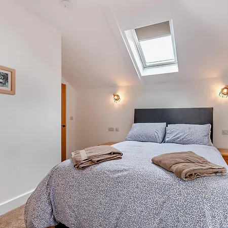 2 Bed In Ripon 94000 * Studley Roger