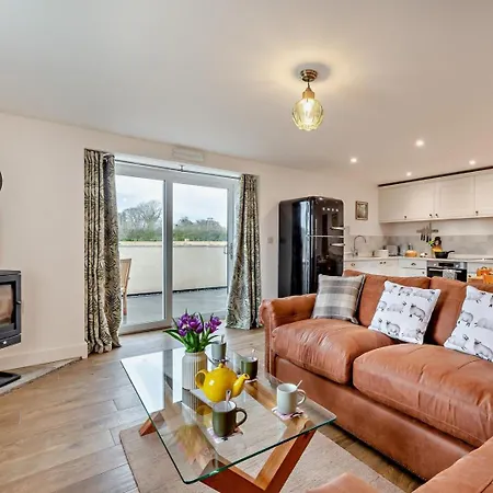 2 Bed In Ripon Oc-94000 Holiday home Studley Roger