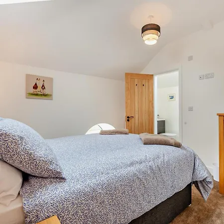 2 Bed In Ripon Oc-94000 Studley Roger