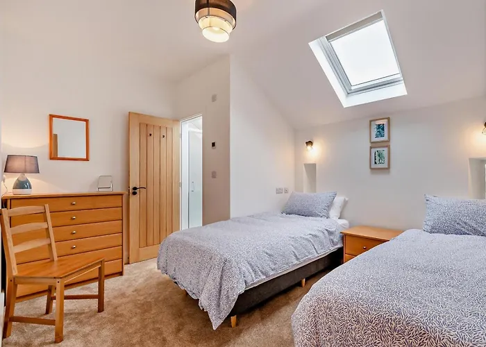 2 Bed In Ripon Oc-94000 * Studley Roger